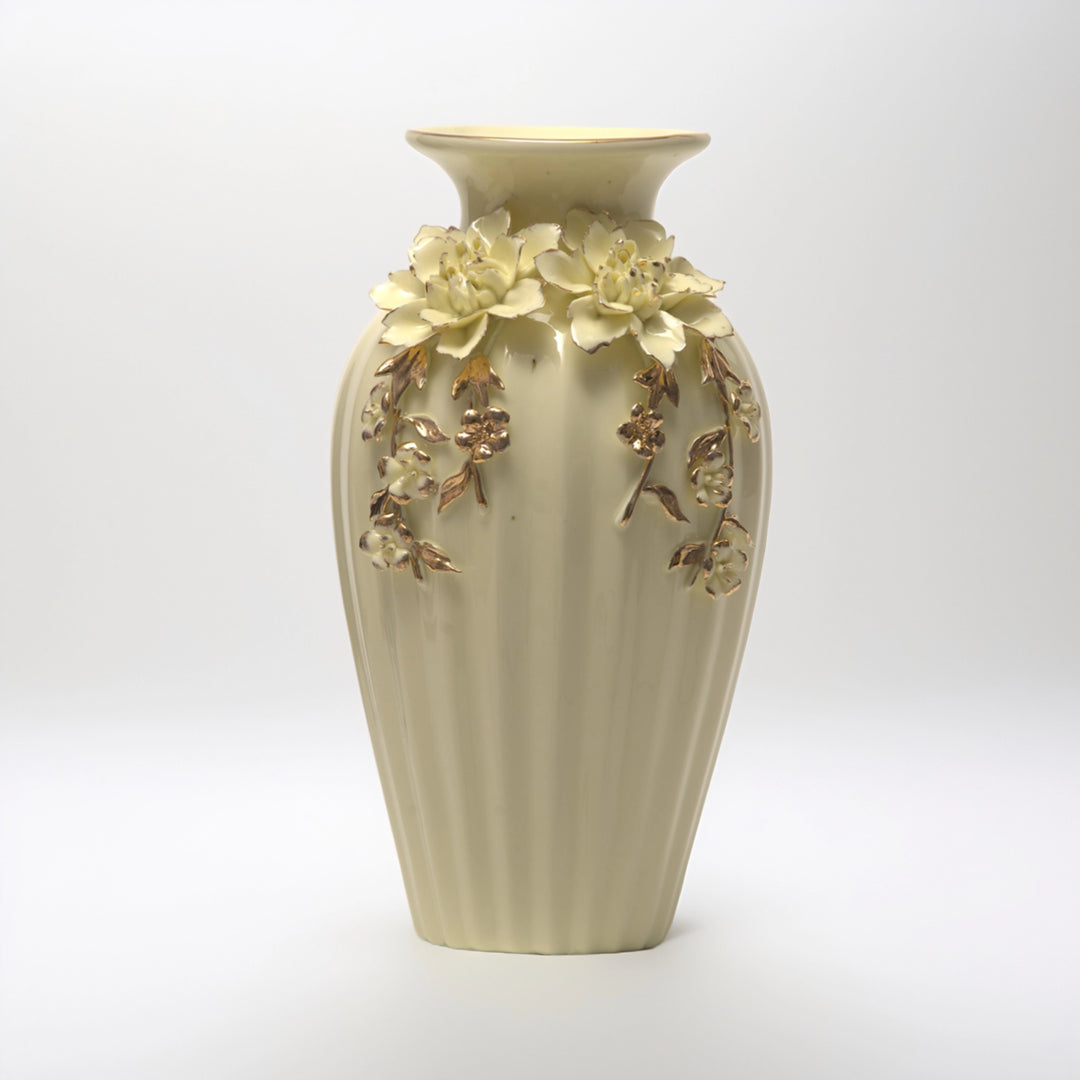 Embellished Vase(White)